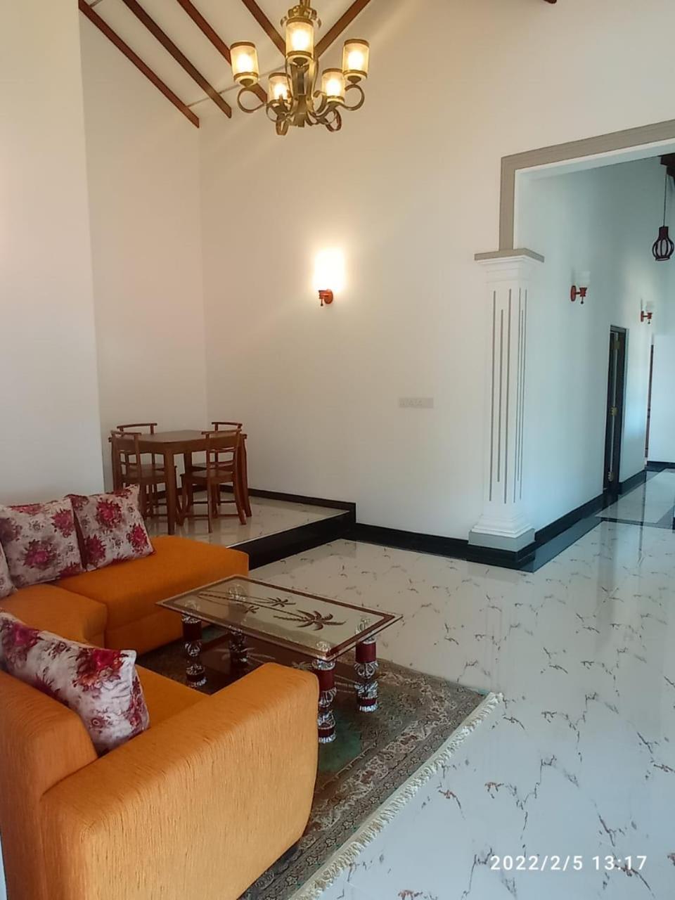 Arusha Guest House Negombo Rum bild