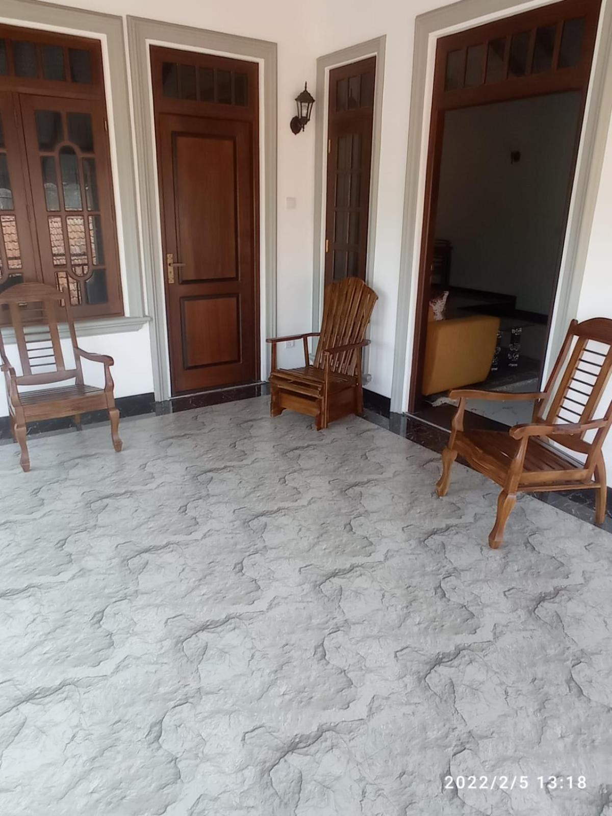 Arusha Guest House Negombo Rum bild