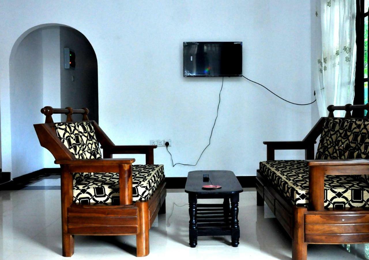 Arusha Guest House Negombo Exteriör bild